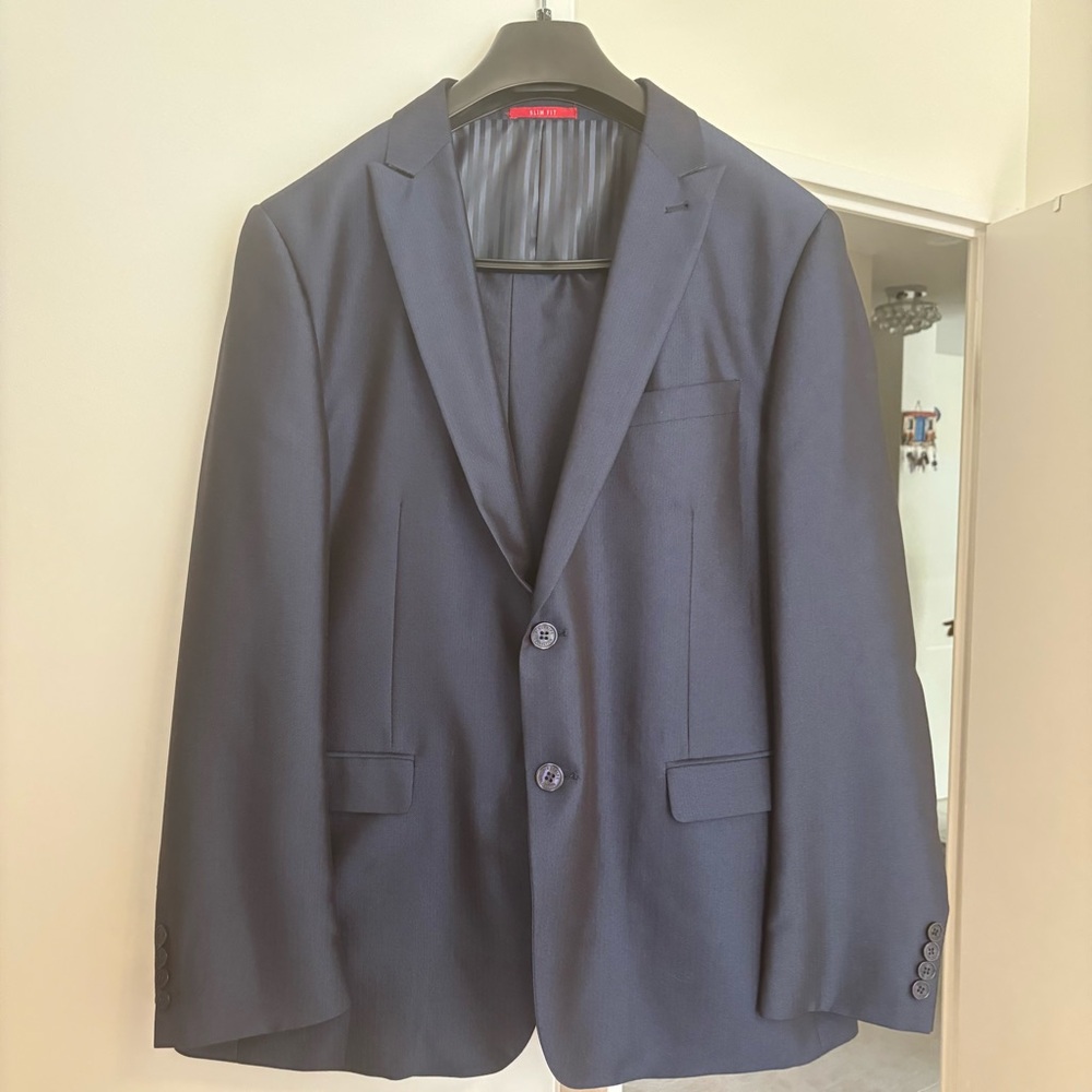 Mens dark blue Suit/Tuxedo Set: Blazer (Slim fit Size 44) + Pants (Size 37)